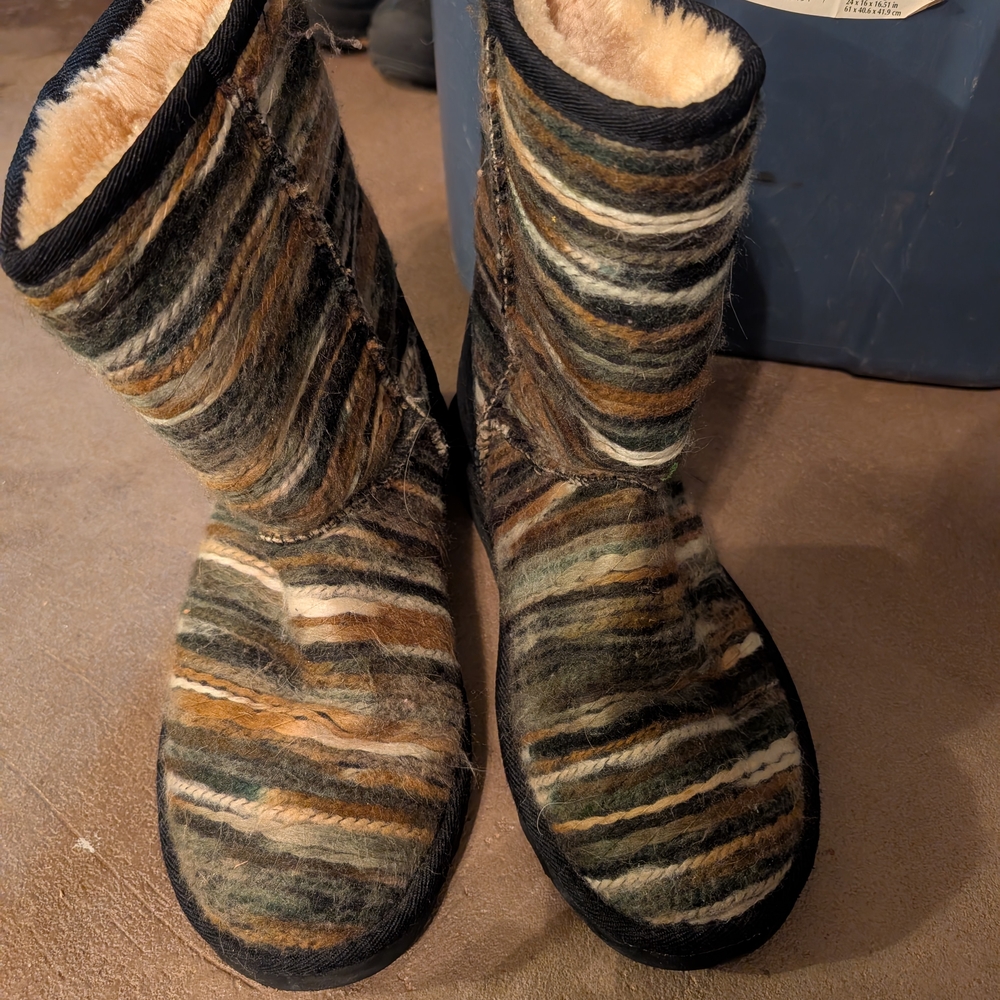 Lamo Striped Multicolor Women's Boots